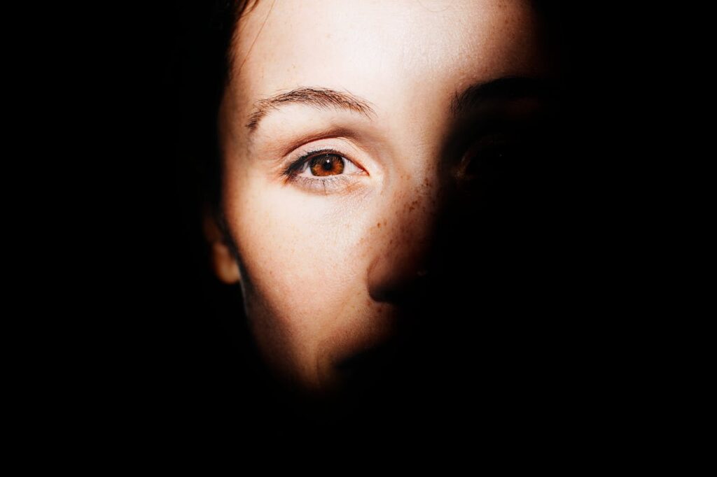 Frau Auge Blick Spirituelle Bedeutung eines Gerstenkorns – Botschaften hinter dem Augenzeichen